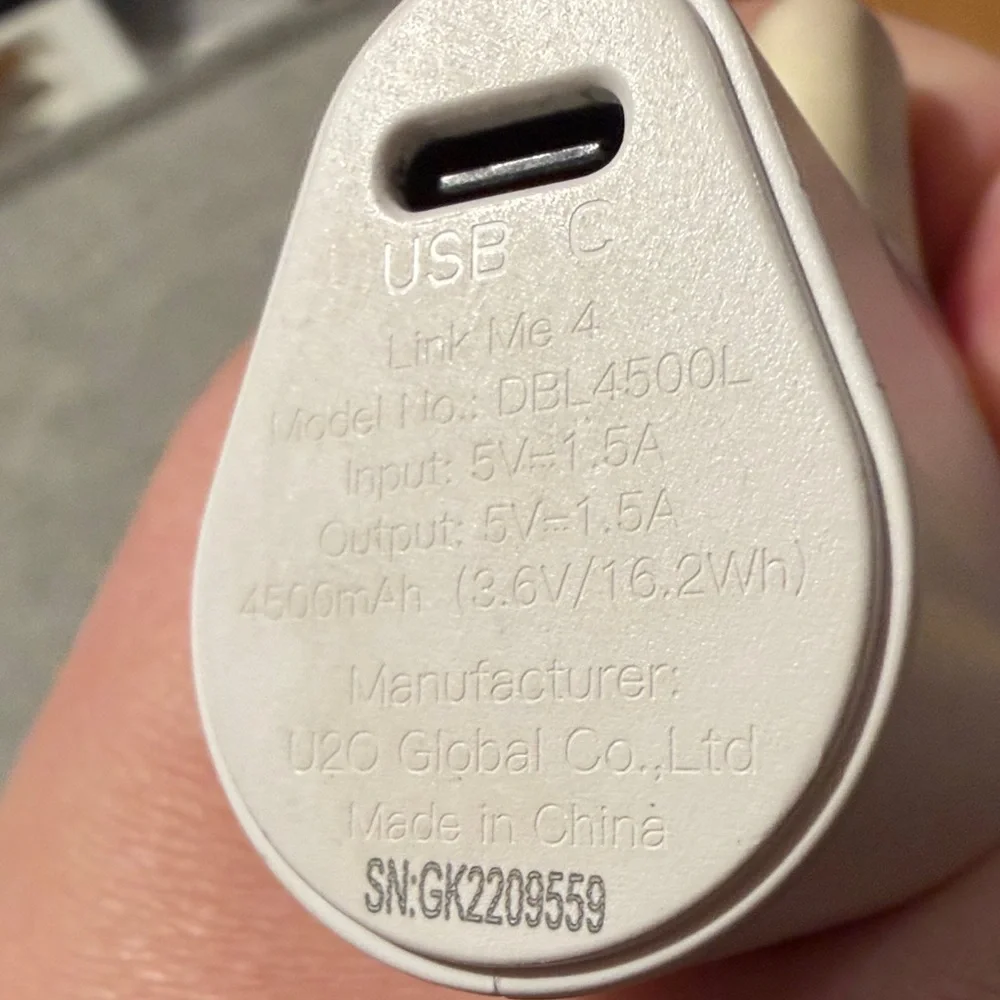iWALK White Portable Charger y.